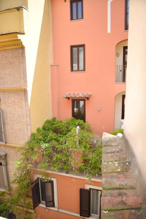 Fidia Palace Claudia'S Apartment Colosseo Roma Exterior foto
